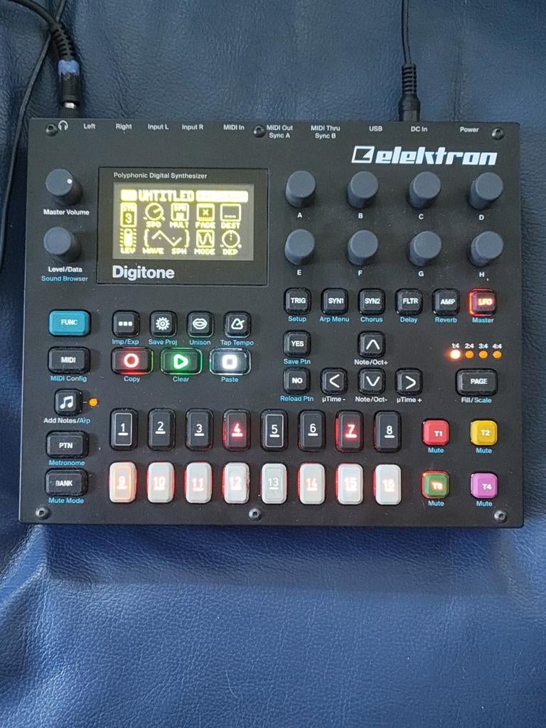 Elektron Digitone met Decksaver en originele adapter, Ophalen of Verzenden