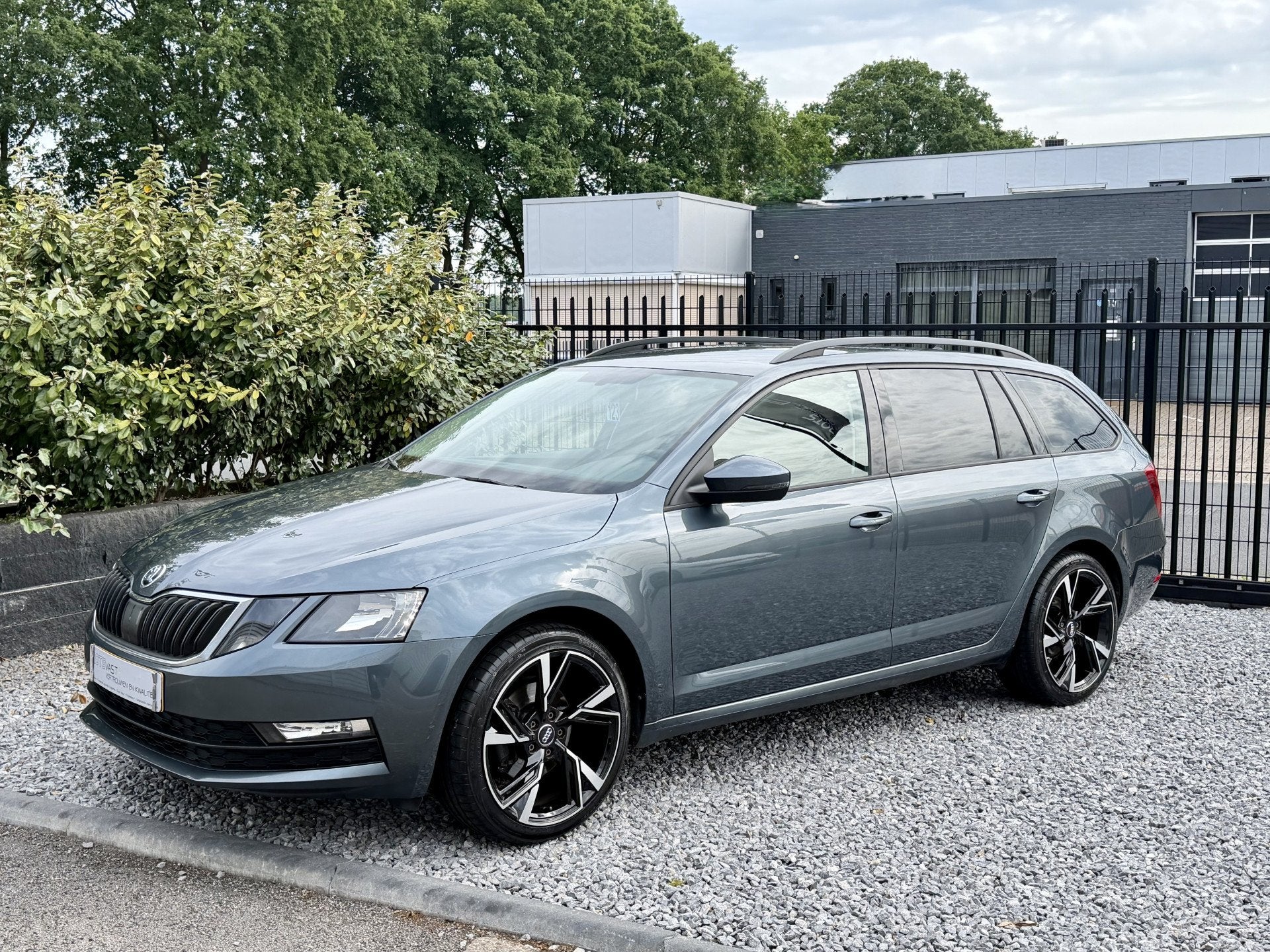 Skoda Octavia Combi 1.0 TSI DSG Ambition Navi|Cruis|PDC|Medi, Auto's, Stof, Huisgarantie, Met garantie (alle), 116 pk
