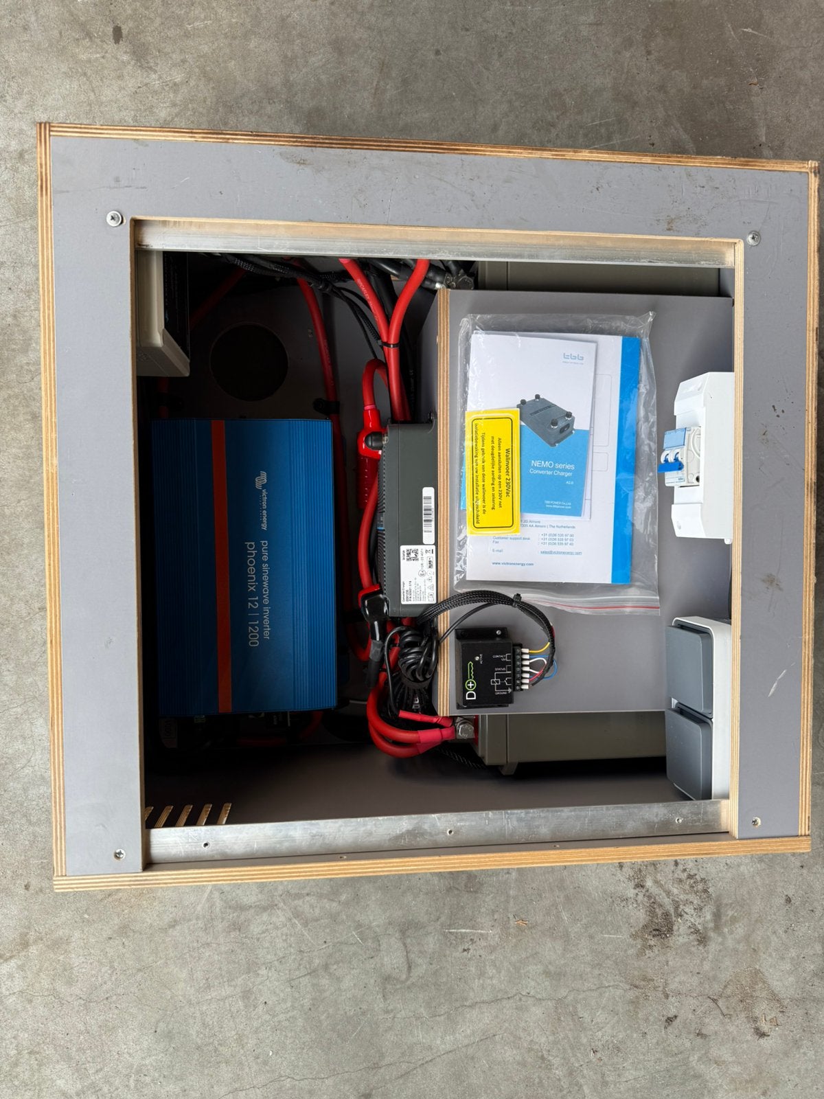 Complete set Victron 1200 met accu 165ah accu, Ophalen, Zo goed als nieuw