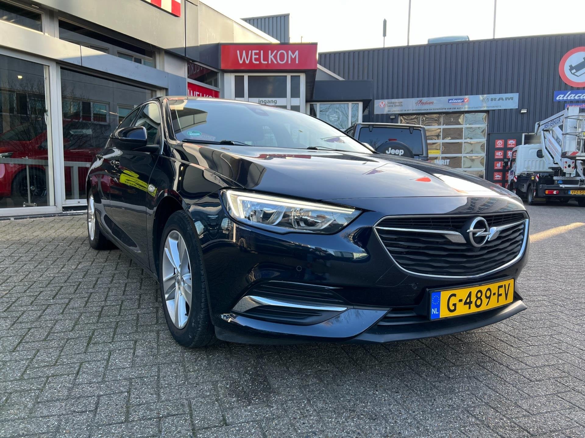Opel Insignia Grand Sport 1.5 Turbo Business Executive, Stof, Gebruikt, 4 cilinders, 700 kg