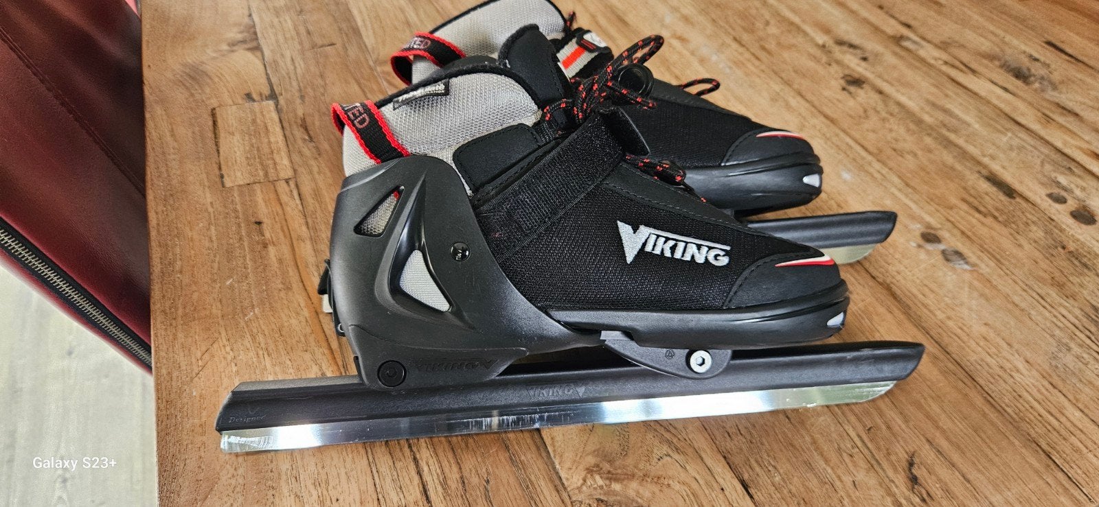 Viking Multi Unlimited Kinderschaatsen - Verstelbaar 32-35, Sport en Fitness, Ophalen of Verzenden, Gebruikt, Noren, Viking