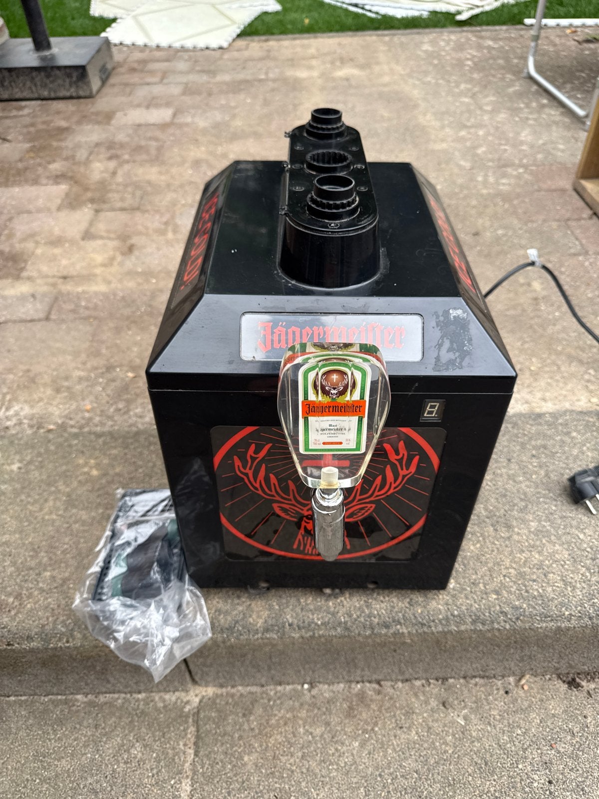 Jägermeister tapmachine voor 3 flessen - Gebruikt, Ophalen, Gebruikt