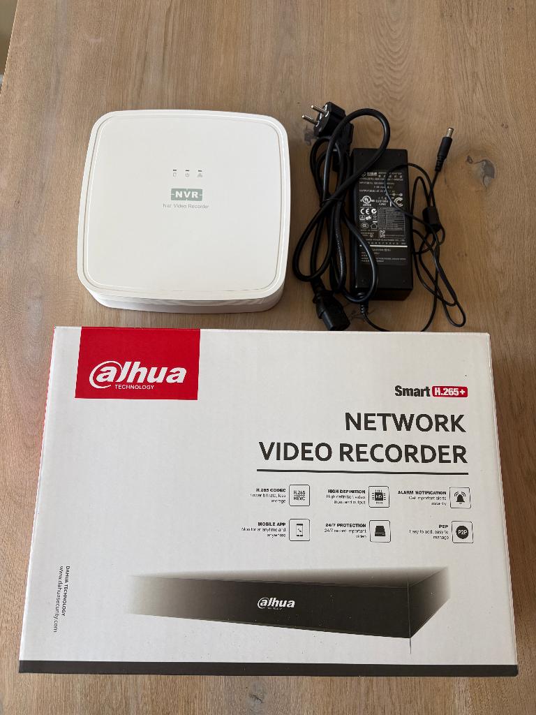 Dahua NVR2104-P-S3 Netwerk Video Recorder 4 kanalen 1TB, Ophalen of Verzenden, Gebruikt