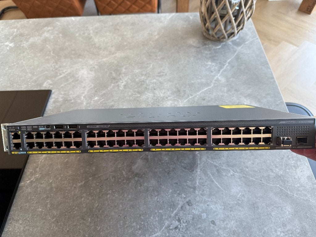 🔺48 Poorts Cisco Catalyst 2960X Netwerk Access Switch, Ophalen of Verzenden, Zo goed als nieuw