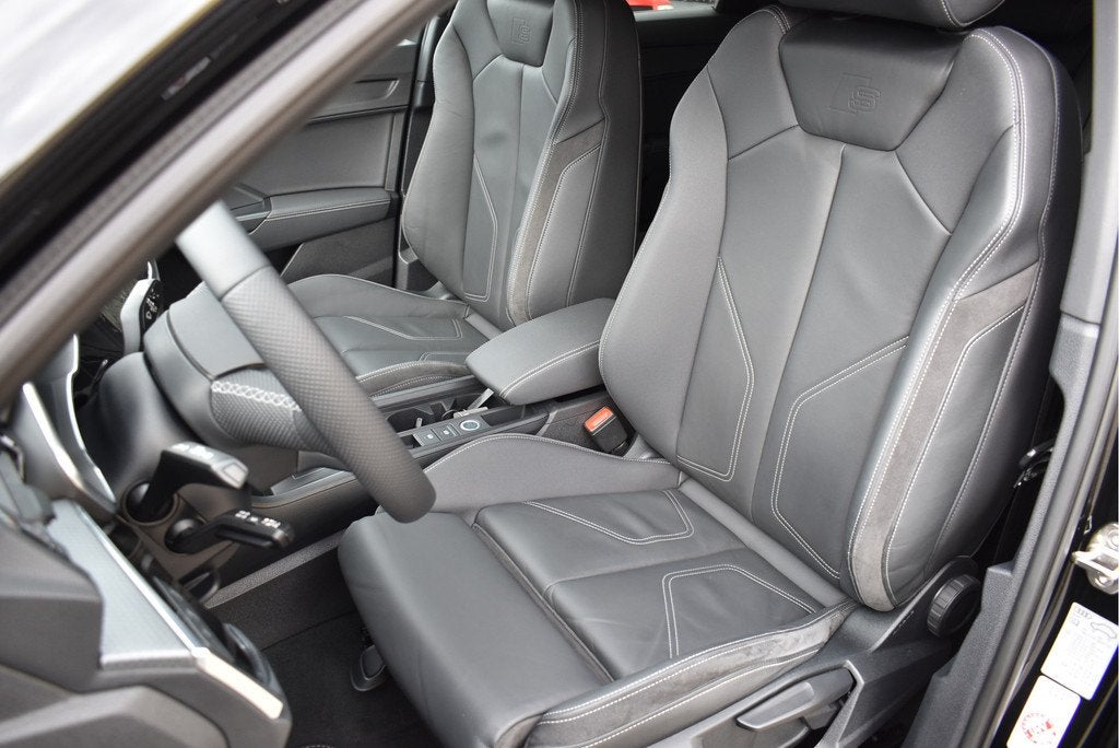 Audi Q3 Sportback 45 TFSI e S-Line 245 Pk Navi Leder Camera, Gebruikt, Zwart, Hybride Elektrisch/Benzine, SUV of Terreinwagen