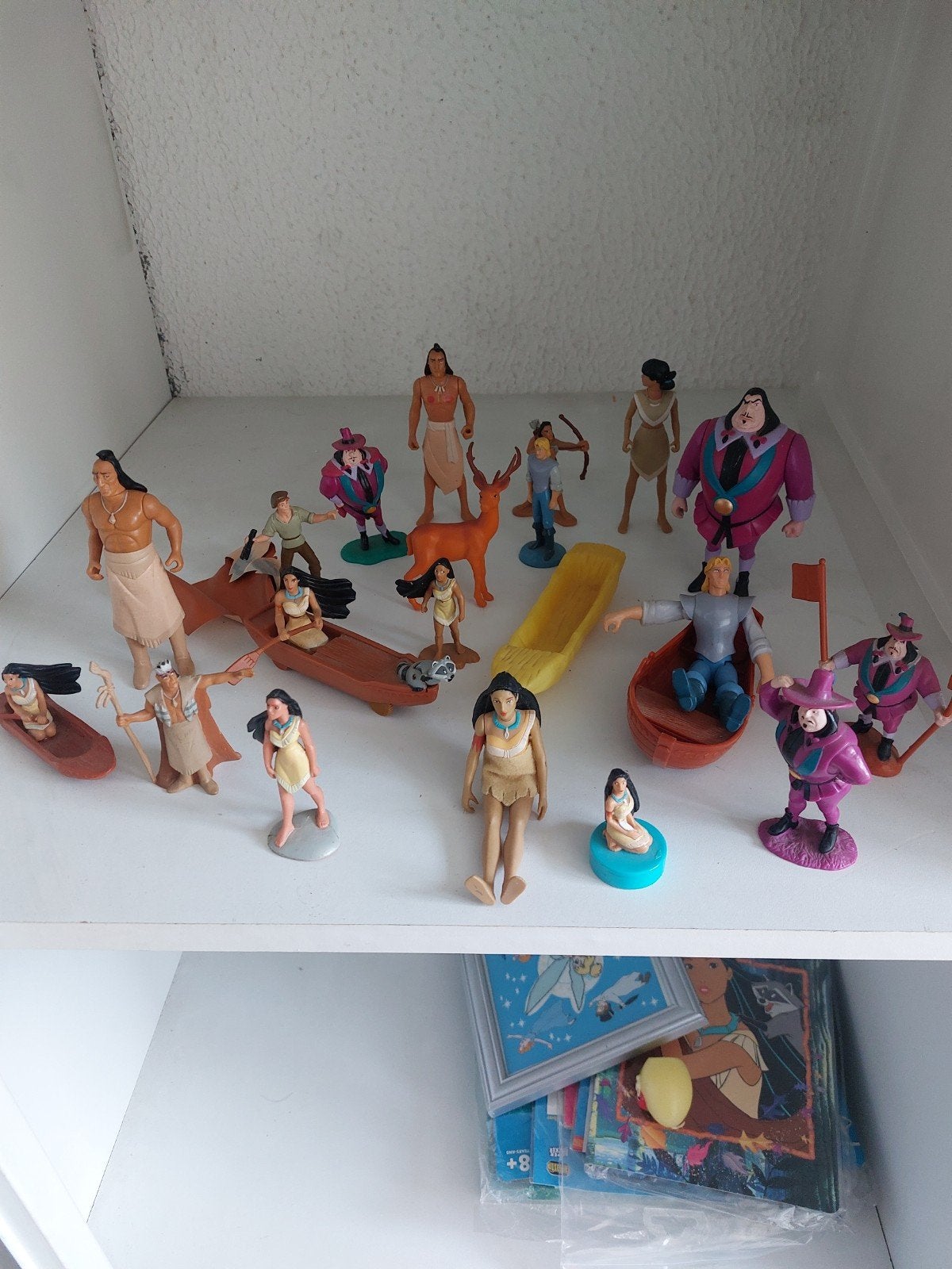 Disney  pochates, Ophalen of Verzenden, Overige figuren, Zo goed als nieuw, Beeldje of Figuurtje