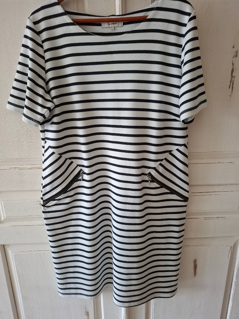 Soyaconcept gestreepte jurk met ritsdetails, Maat 46/48 (XL) of groter, Knielengte, Gedragen, Soyaconcept