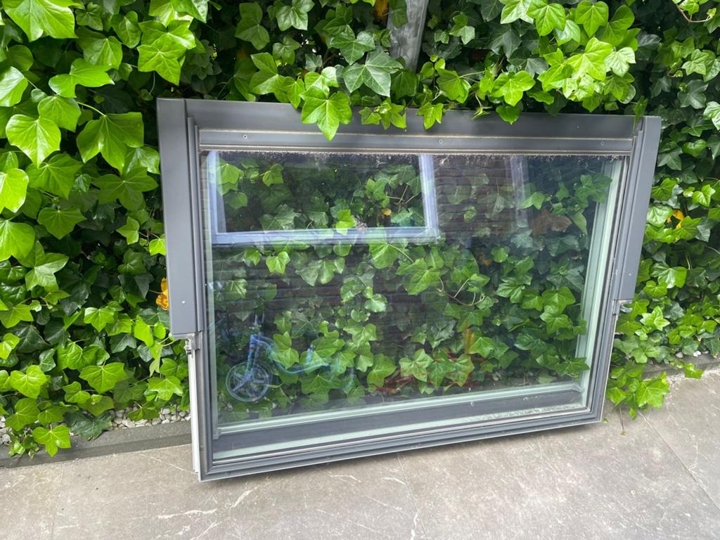 Velux Dakraam GGL UK04 - 130x90 cm, Doe-het-zelf en Verbouw, Glas en Ramen, Ophalen, Gebruikt, 80 tot 120 cm, 120 tot 160 cm