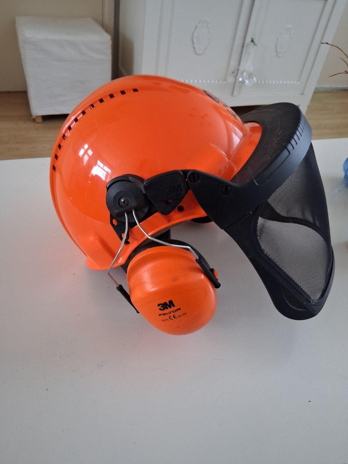 3M Peltor G3000 Bosbouwhelm / Zaaghelm (Z.g.a.n.), Doe-het-zelf en Verbouw, Ophalen of Verzenden, Zo goed als nieuw