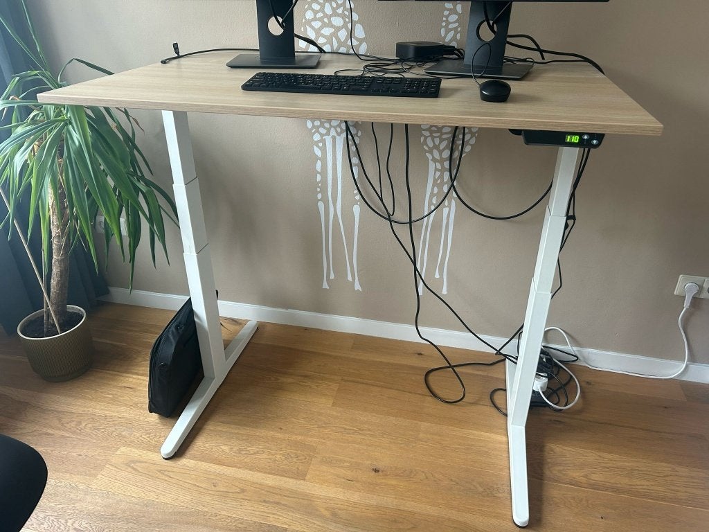 Zit-sta bureau Gispen, Ophalen, 120 cm, Metaal, Zo goed als nieuw