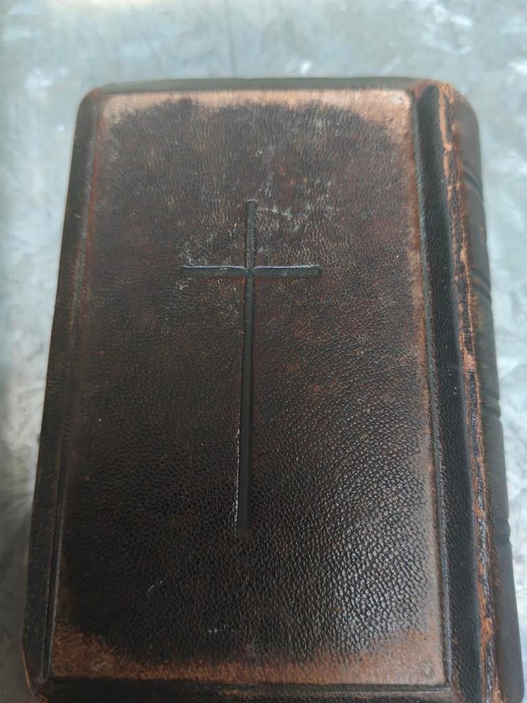 Kerkboekje Zaadkorreltje Bruin - Antiek Religieus Boekje, Ophalen of Verzenden