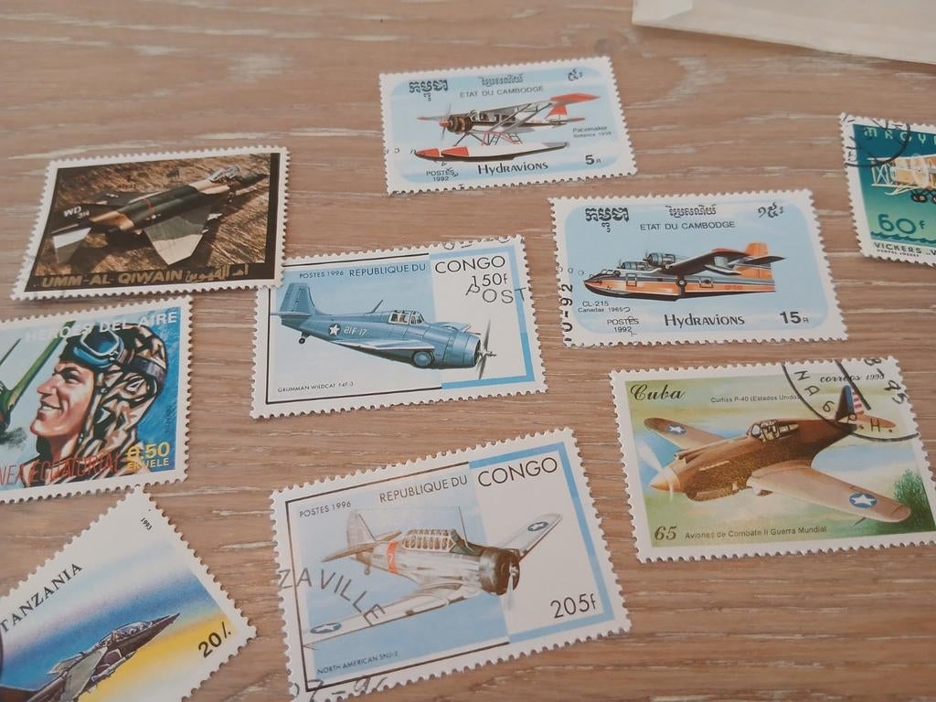 Leuke set luchtvaart postzegels 10 stuks diverse landen, Verzamelen, Ophalen of Verzenden, Zo goed als nieuw, Kaart, Foto of Prent