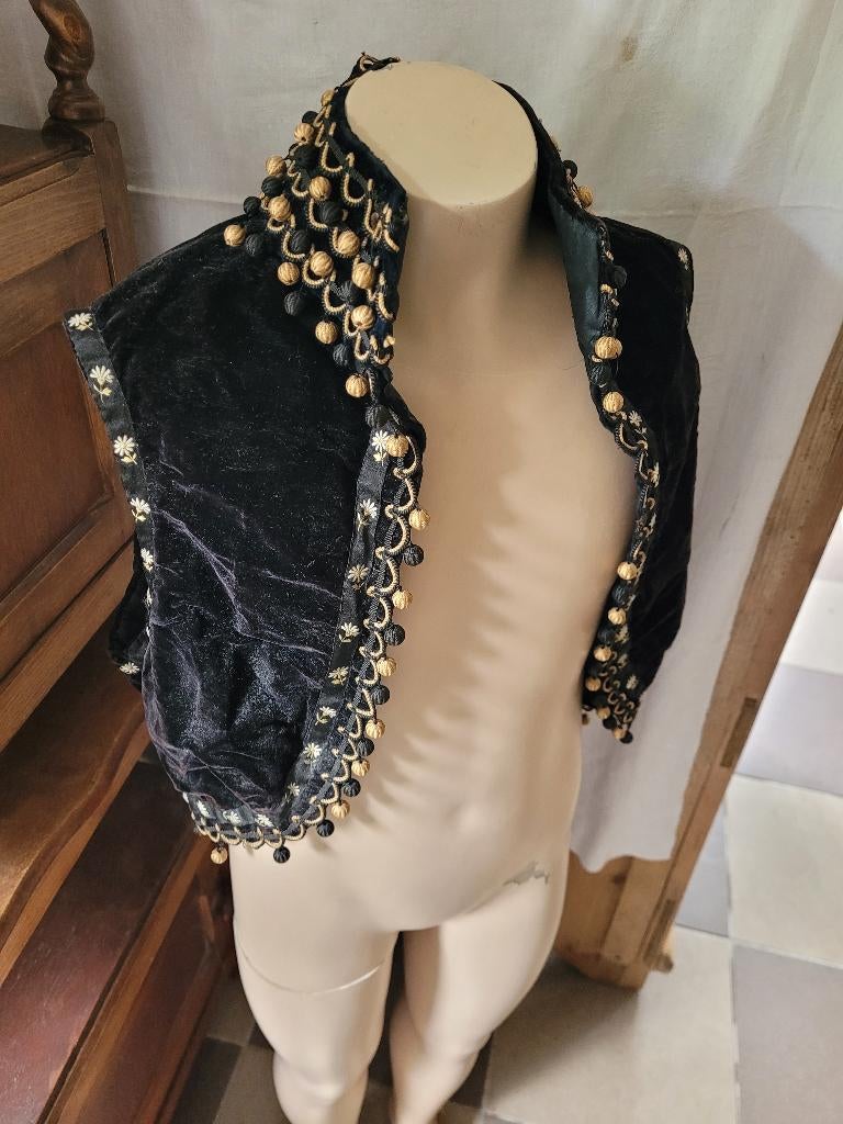 Antiek Victoriaans fluwelen giletje, Antiek en Kunst, Antiek | Kleding en Accessoires, Ophalen of Verzenden, Kinderen