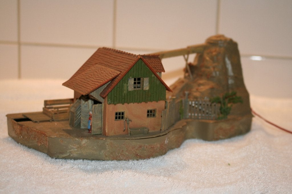 HO Faller Huis met Waterrad., Gelijkstroom of Wisselstroom, Brug, Tunnel of Gebouw, Zo goed als nieuw, Ophalen