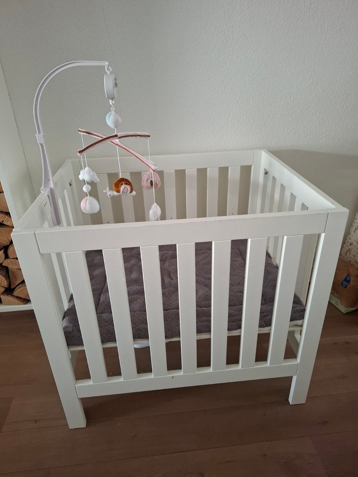 Witte box, Kinderen en Baby's, Boxen, Ophalen of Verzenden, Gebruikt, Rechthoekig, In hoogte verstelbaar