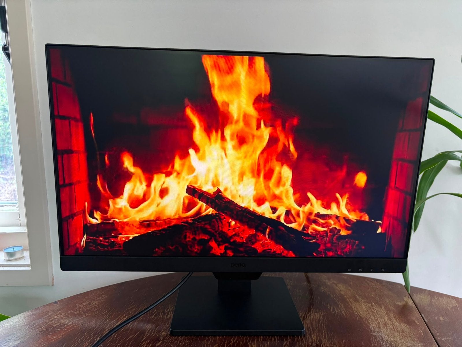 BenQ GW2490 Monitor - Full HD, Eye-Care, Ophalen, HDMI, Kantelbaar, Full HD