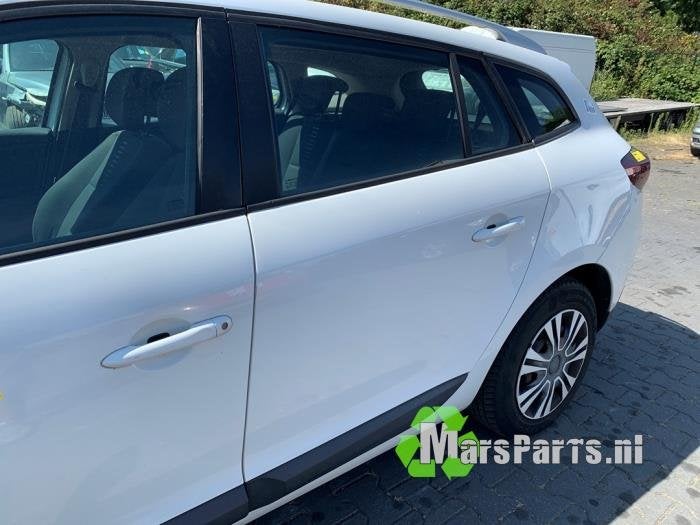 Portier 4Deurs links-achter van een Renault Megane (OV369), Gebruikt, -, -, Ophalen of Verzenden