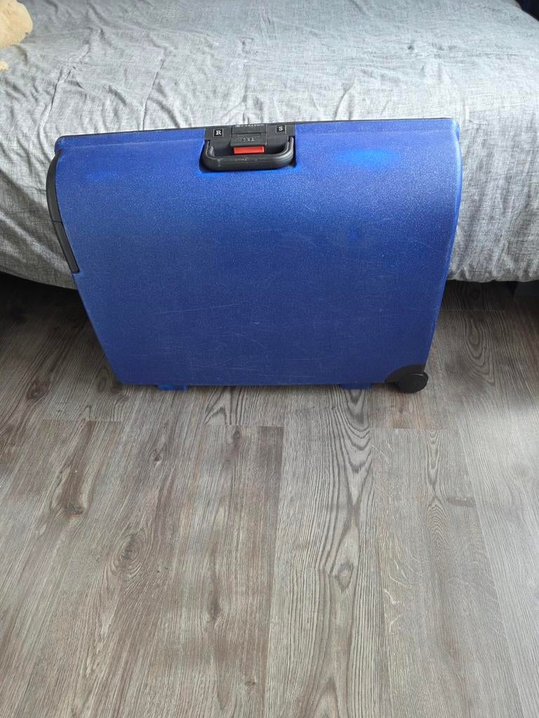 Koffer Hardcase Carlton met 3 puntsluiting, Ophalen, Hard kunststof, 70 cm of meer