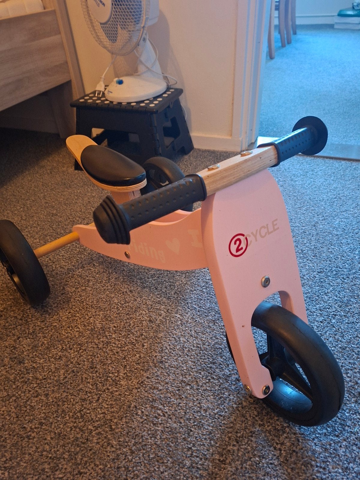 Roze houten loopfiets voor de kleintjes, Ophalen of Verzenden, Zo goed als nieuw, Loopfiets