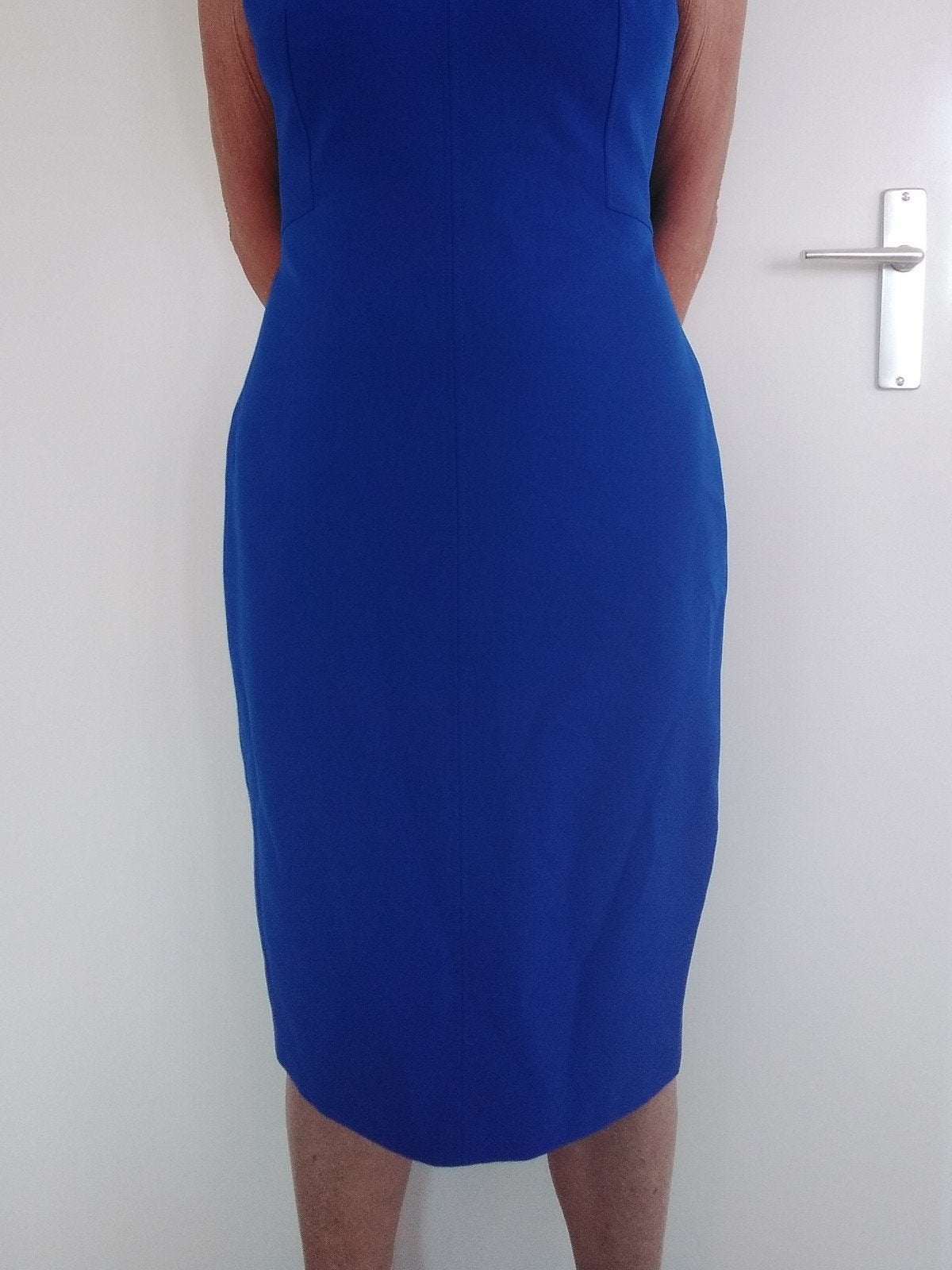 Karen Millen kobaltblauwe jurk met kralen schouders, Kleding | Dames, Jurken, Ophalen, Karen Millen, Blauw, Maat 42/44 (L)
