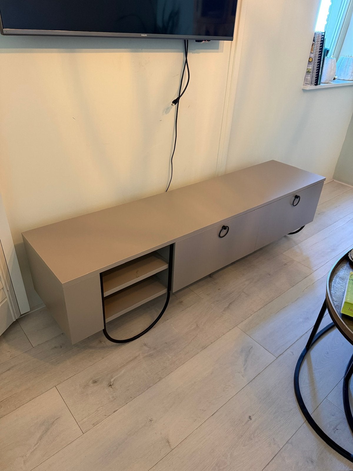 Strak TV-meubel / Dressoir (152 cm) – Taupe / Zandkleur, Huis en Inrichting, Ophalen, 150 tot 200 cm, Zo goed als nieuw, Minder dan 100 cm