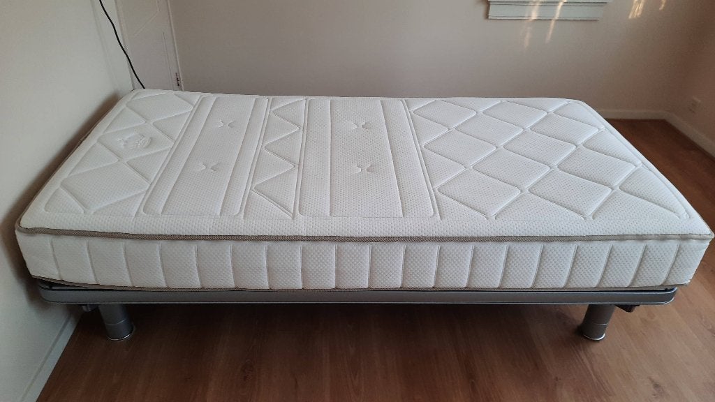 Auping eenpersoons bed elektrisch verstelbaar, Huis en Inrichting, Ophalen, Eenpersoons, 200 cm, Metaal