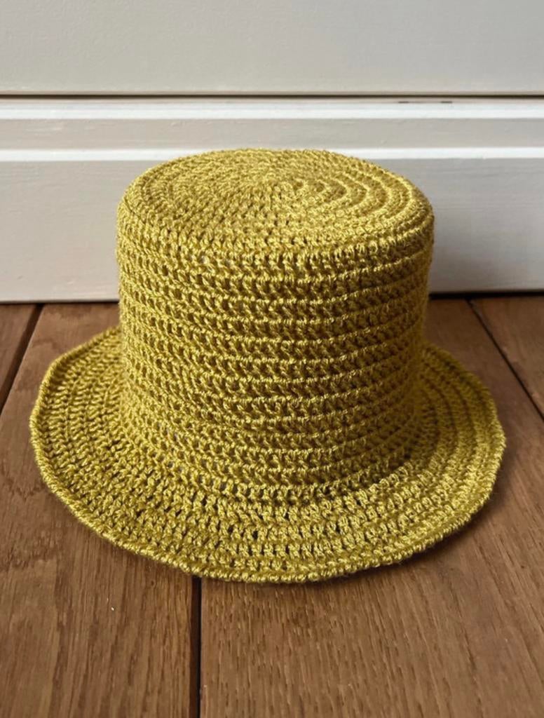 Hoedenplankhoedje toiletrolhoedje “goud” mosterdgeel hoesje, Ophalen of Verzenden, Zo goed als nieuw