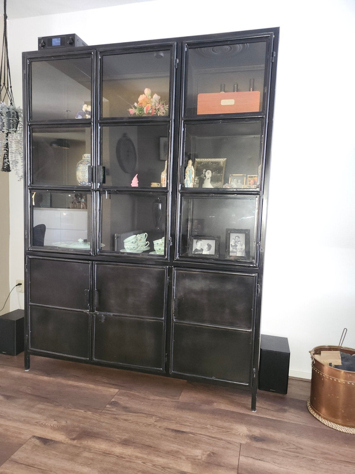 Stalen Vitrinekast Zwart - 150x200x46 cm, Ophalen, 100 tot 150 cm, Glas, 150 tot 200 cm