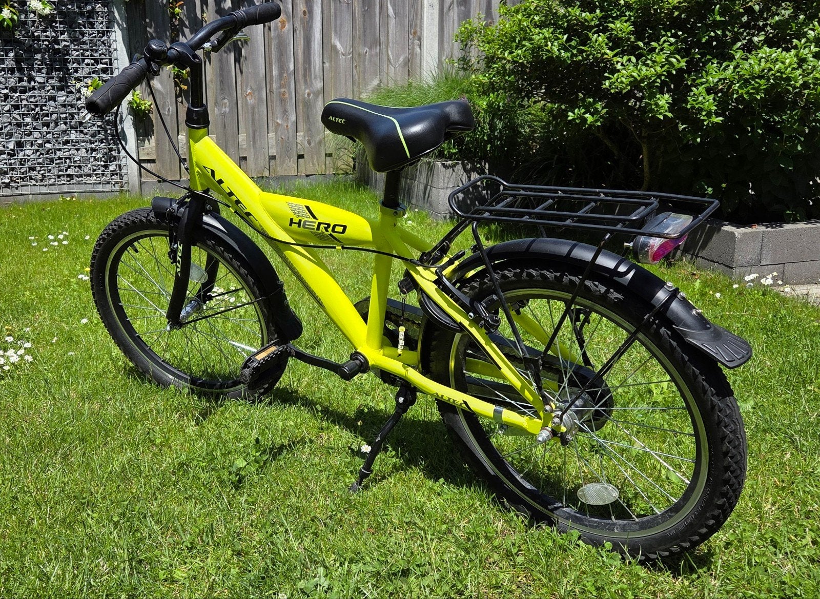 Altec Hero 20 inch kinderfiets felgeel, Ophalen, Altec Hero, Zo goed als nieuw, Terugtraprem