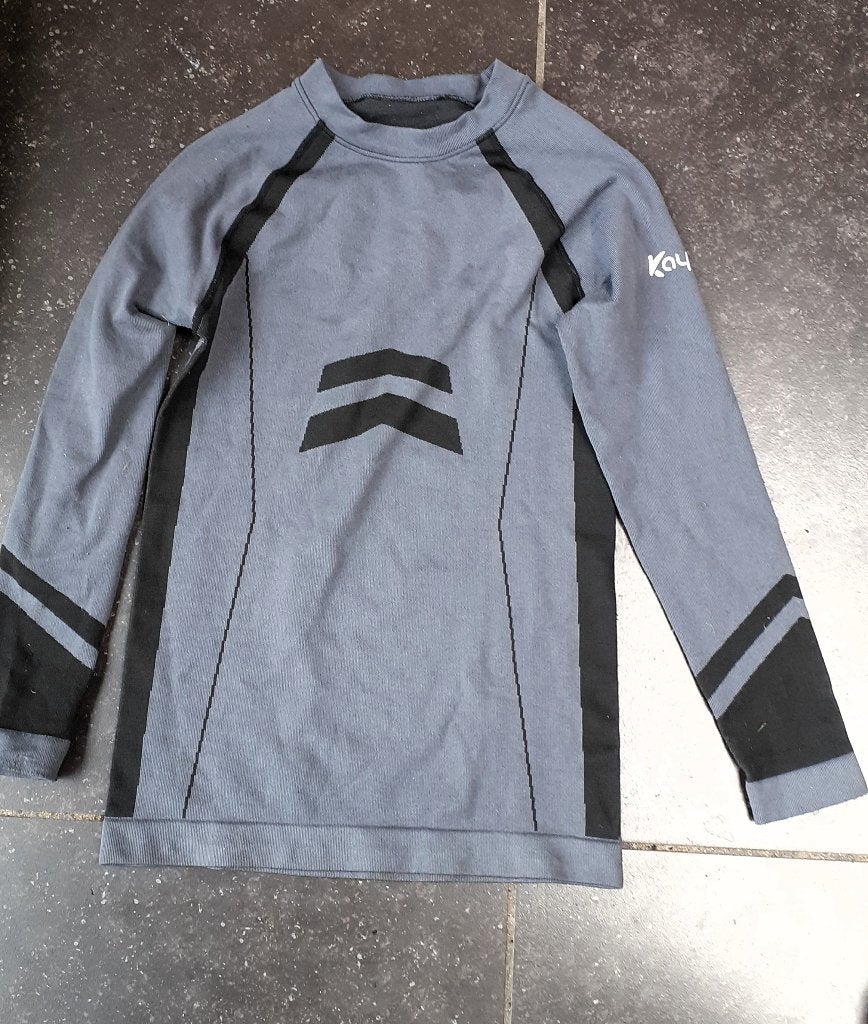 Thermo shirt maat 146/152, Jongen of Meisje, Sport- of Zwemkleding, Ophalen of Verzenden, Zo goed als nieuw