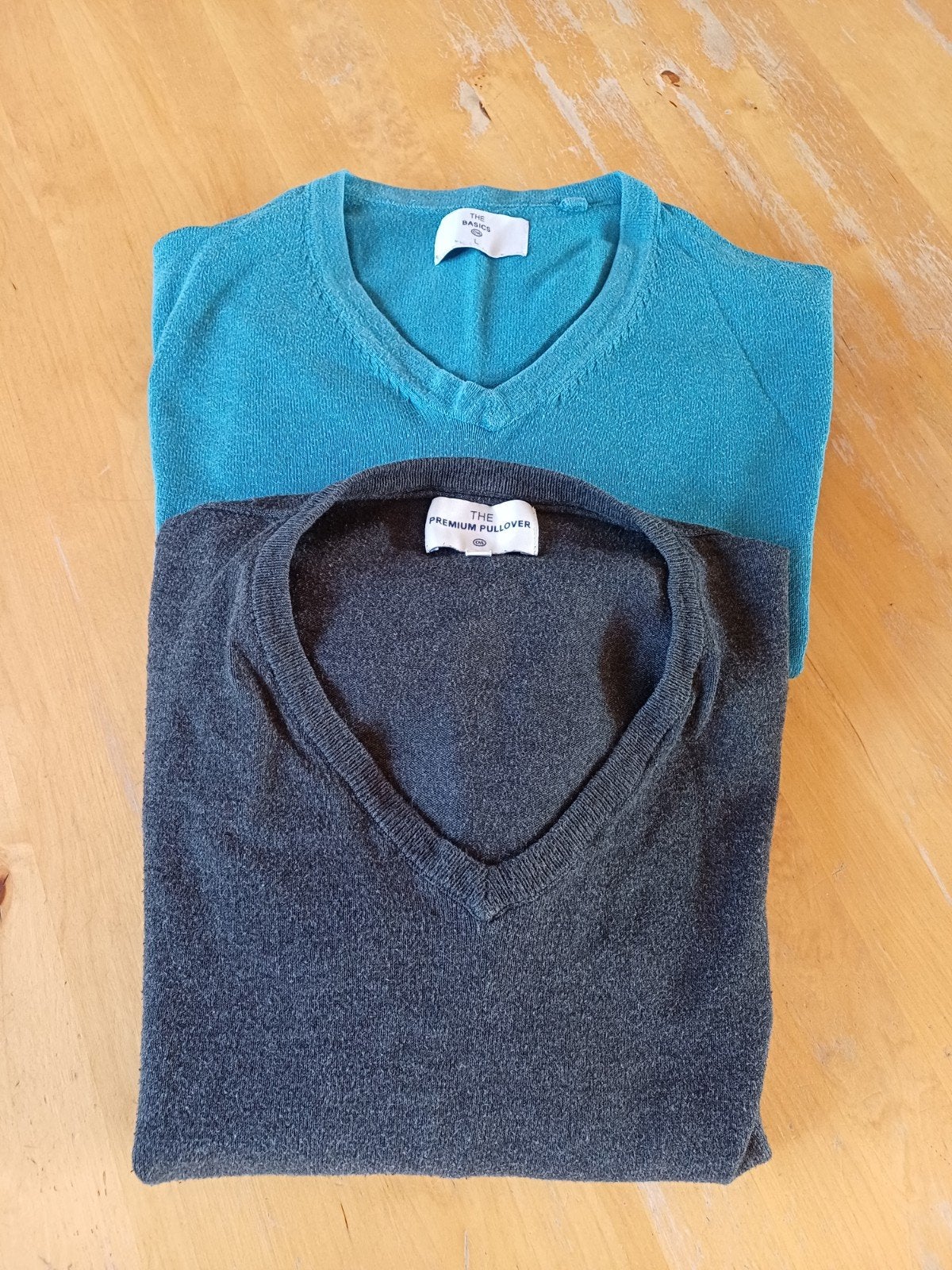 2x V-hals Truien, Maat 52/54 (L), Grijs, Gedragen, C&A