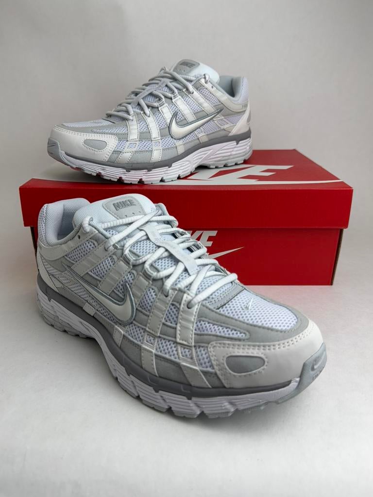 Nike p-6000 summit white (maat 42.5), Kleding | Heren, Wit, Ophalen of Verzenden, Nike, Nike