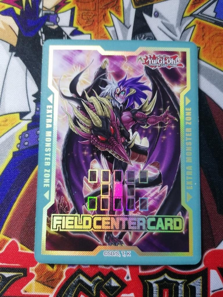 Yubel the Loving Defender Forever Field Center Card - YGO, Ophalen of Verzenden, Zo goed als nieuw, Foil