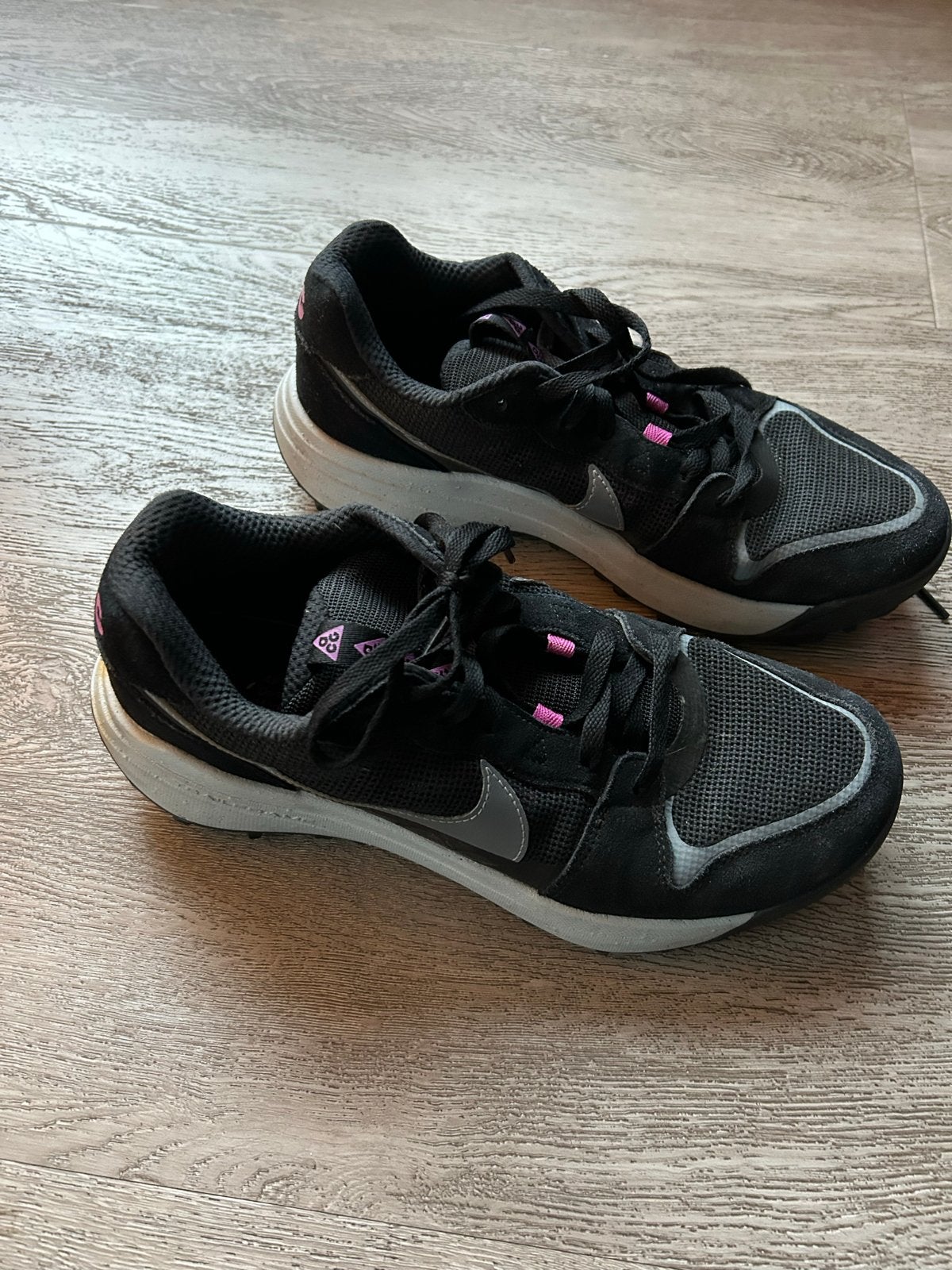 Nike ACG Lowcate sneakers - Maat 43 - Wandelen/Outdoor, Sport en Fitness, Ophalen of Verzenden, Zo goed als nieuw, Schoenen