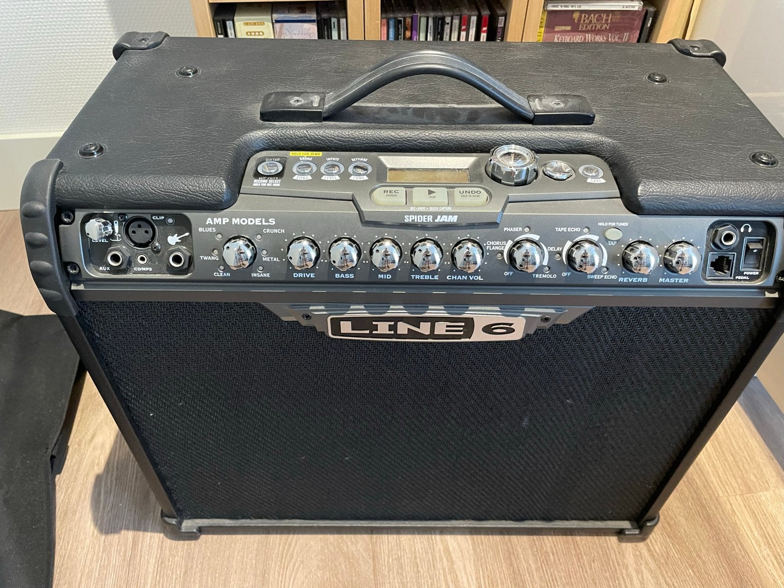 Line 6 Spider-Jam Gitaarversterker - Perfect voor demo's, Muziek en Instrumenten, Versterkers | Bas en Gitaar, Ophalen, Gebruikt