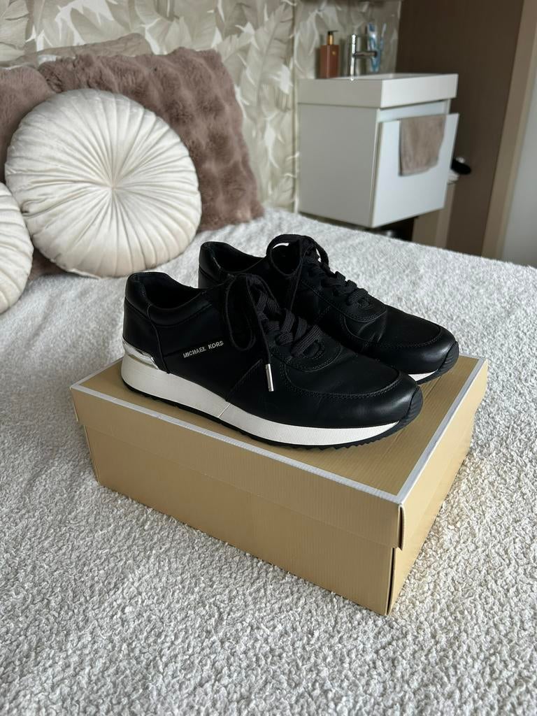 Zwarte Michael Kors Allie trainer sneakers maat 40, Kleding | Dames, Schoenen, Zwart, Ophalen of Verzenden, Sneakers of Gympen