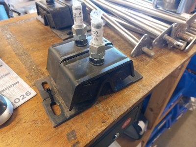 Set motorsteunen 2GM20  (Shore 75), Niet ingevuld, Gebruikt, Niet ingevuld, Niet ingevuld