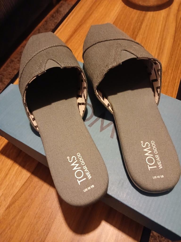 Toms nieuw, Ophalen of Verzenden, Nieuw, Blauw, Instappers