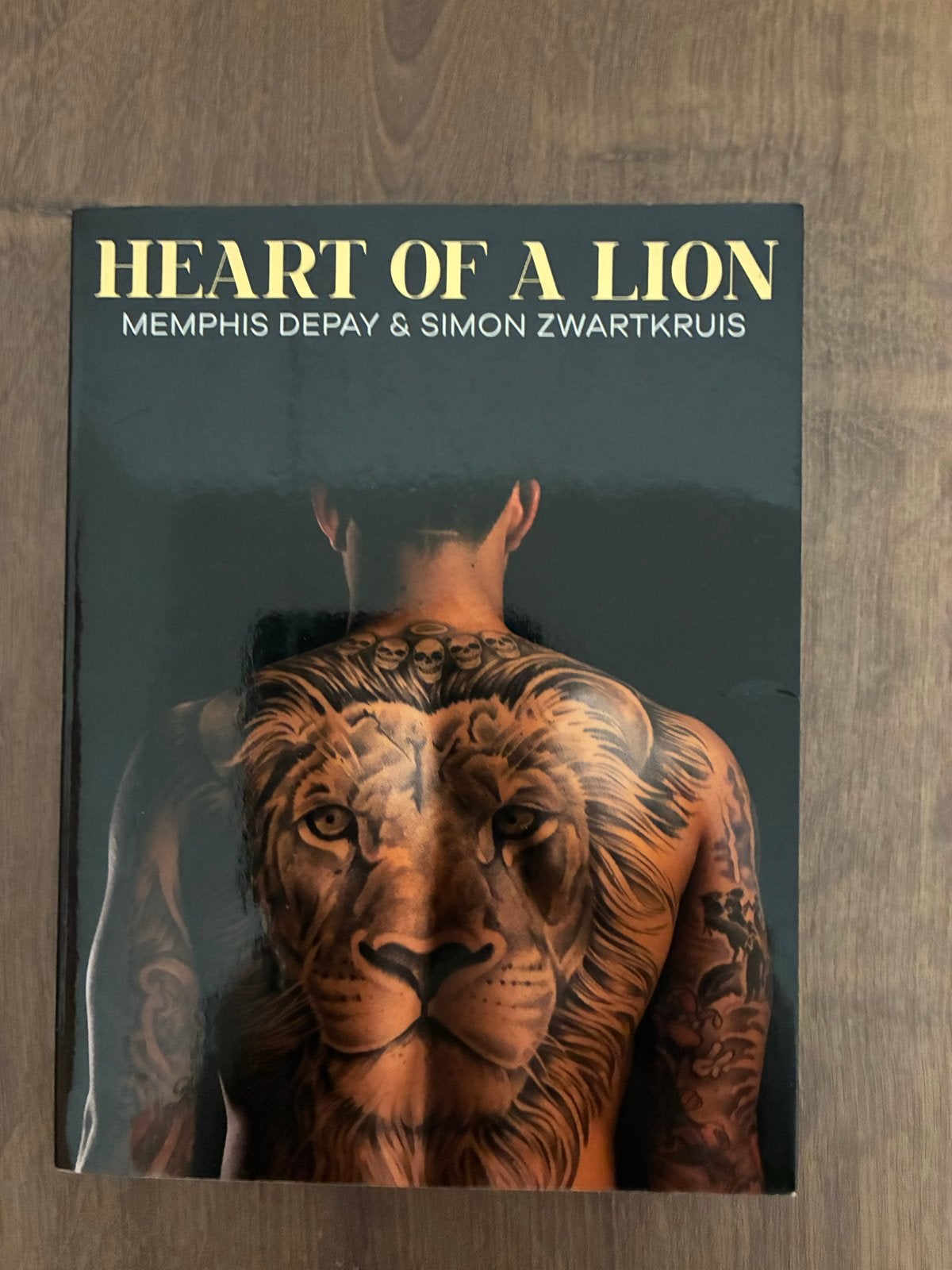 Heart of a Lion - Memphis Depay biografie, Ophalen of Verzenden, Zo goed als nieuw, Sport