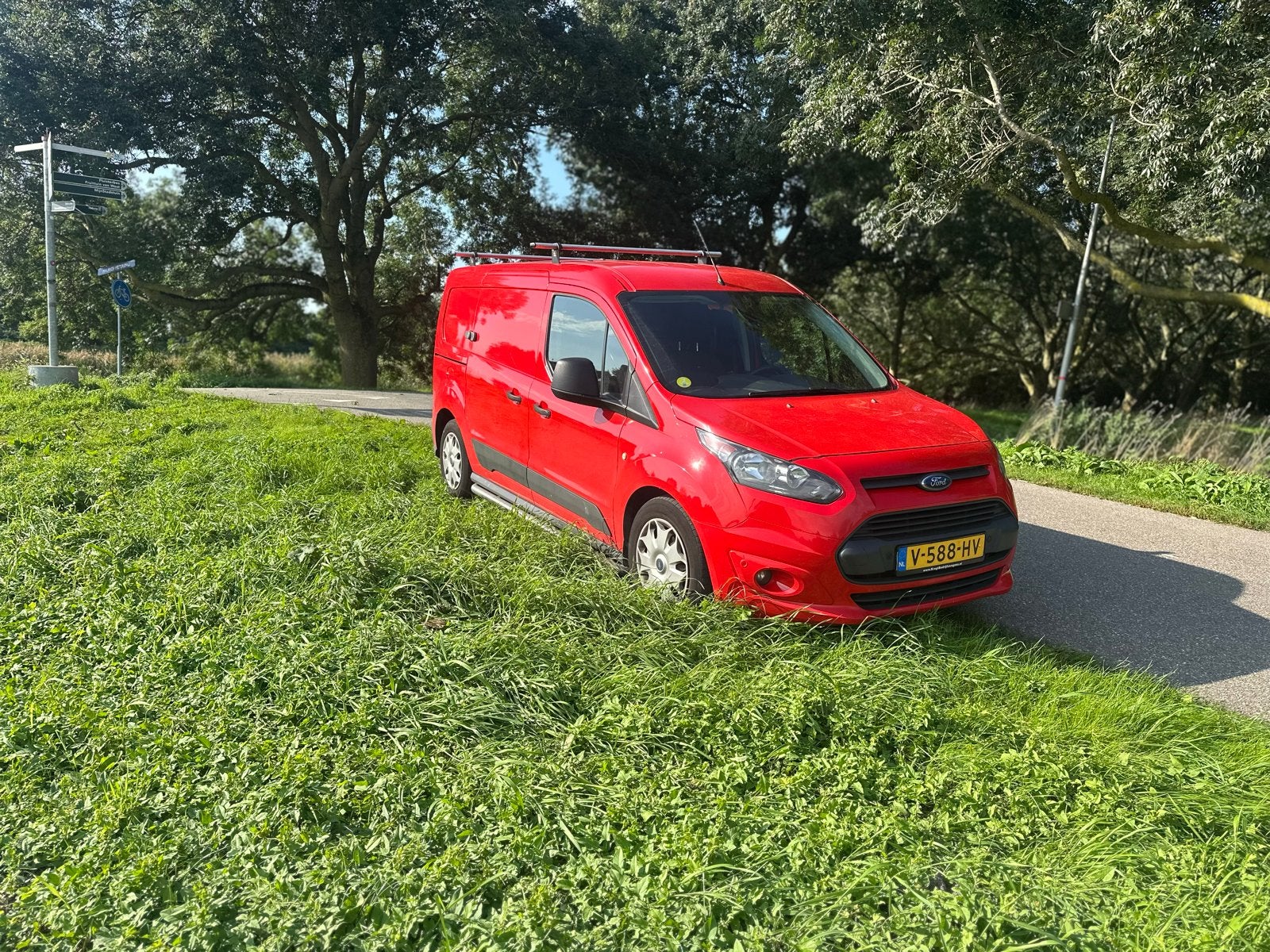 Ford Transit Connect Trend 1.5 Tdci 74KW 2017 €8200