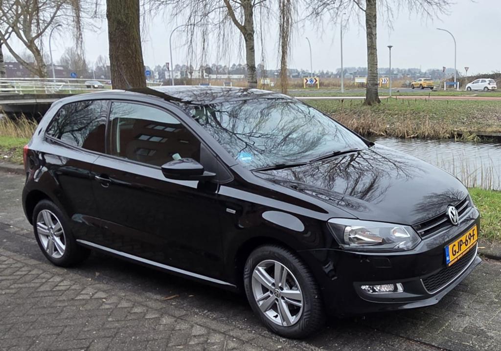 VW Polo 1.2 LIFE (2014) - 128.000 km - Sportieve 3-Deurs, Auto's, Voorwielaandrijving, Euro 5, 1198 cc, Zwart