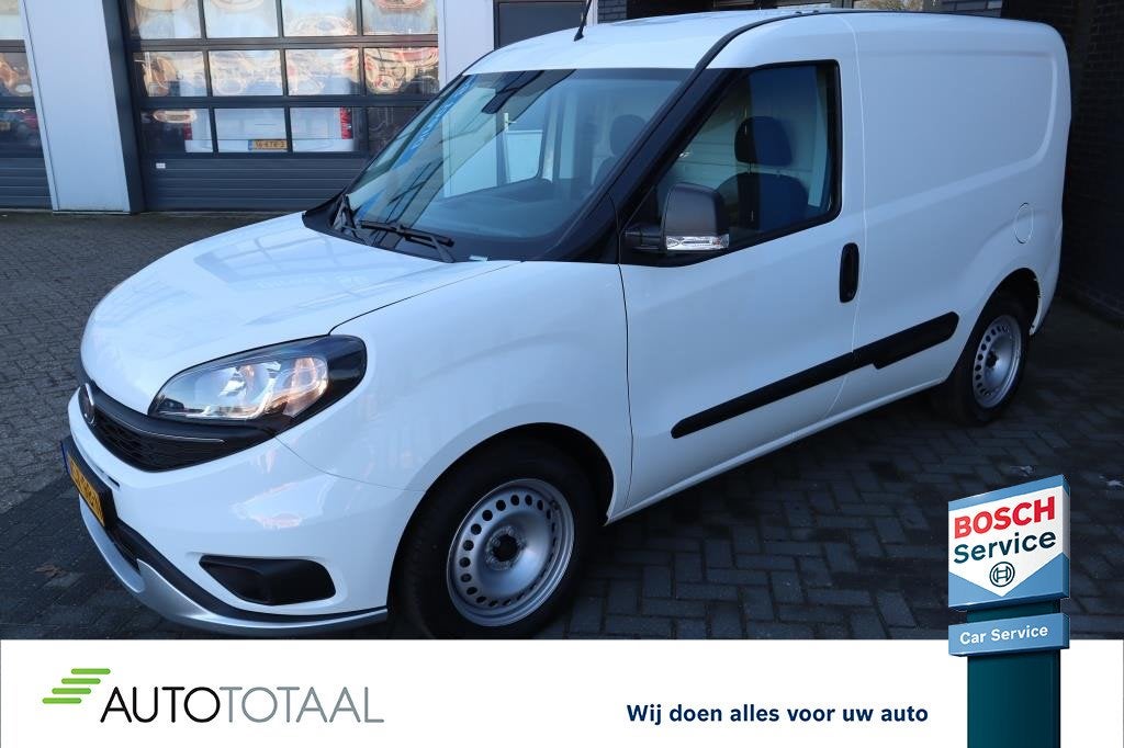 Fiat Dobló Cargo 1.6 MJ L1H1 S Trek. DAB - CARPLAY - CAMERA, Stof, 1416 kg, Euro 6, 4 cilinders