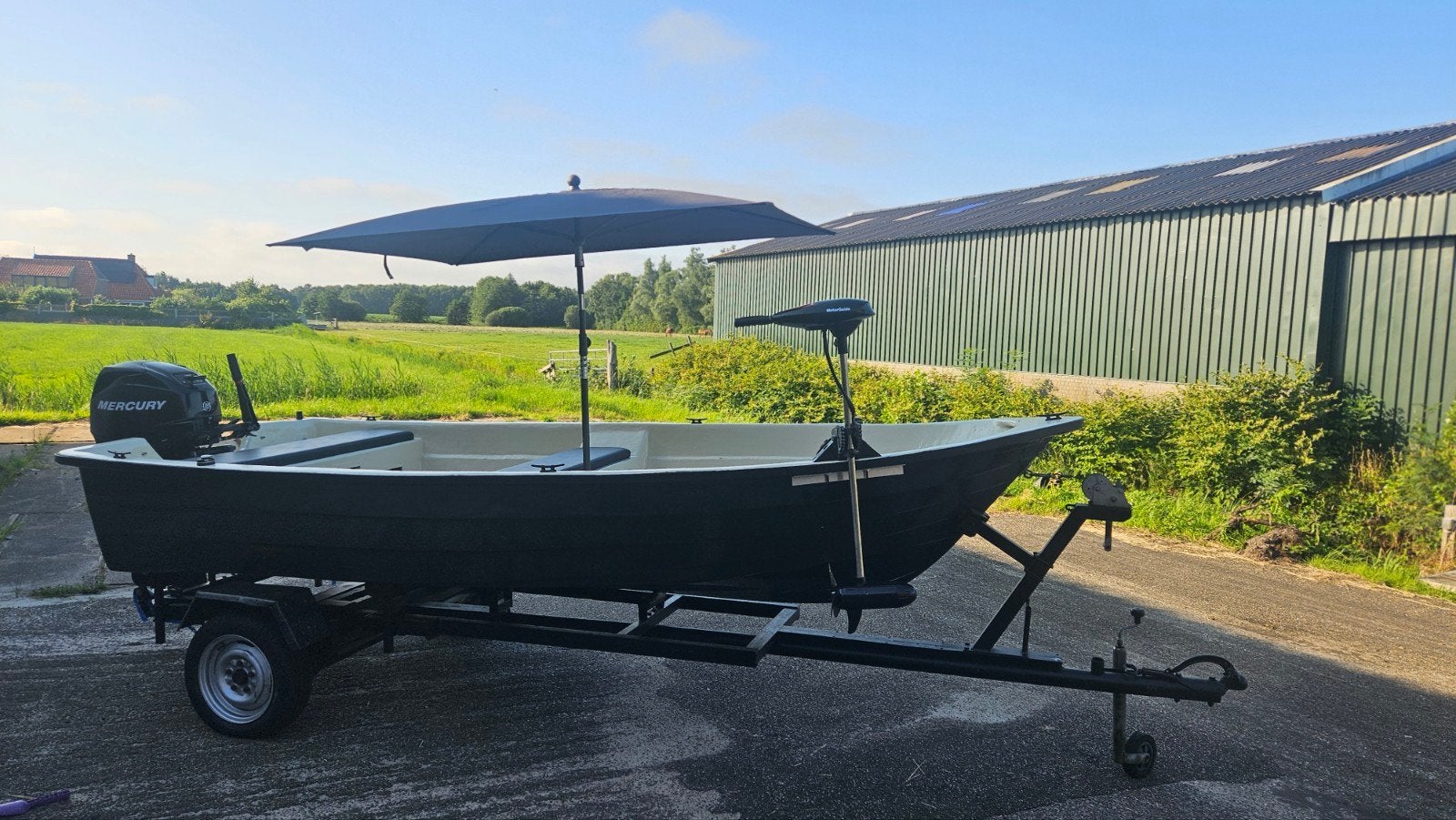 Roofvisboot met 25 pk Mercury, Ophalen of Verzenden