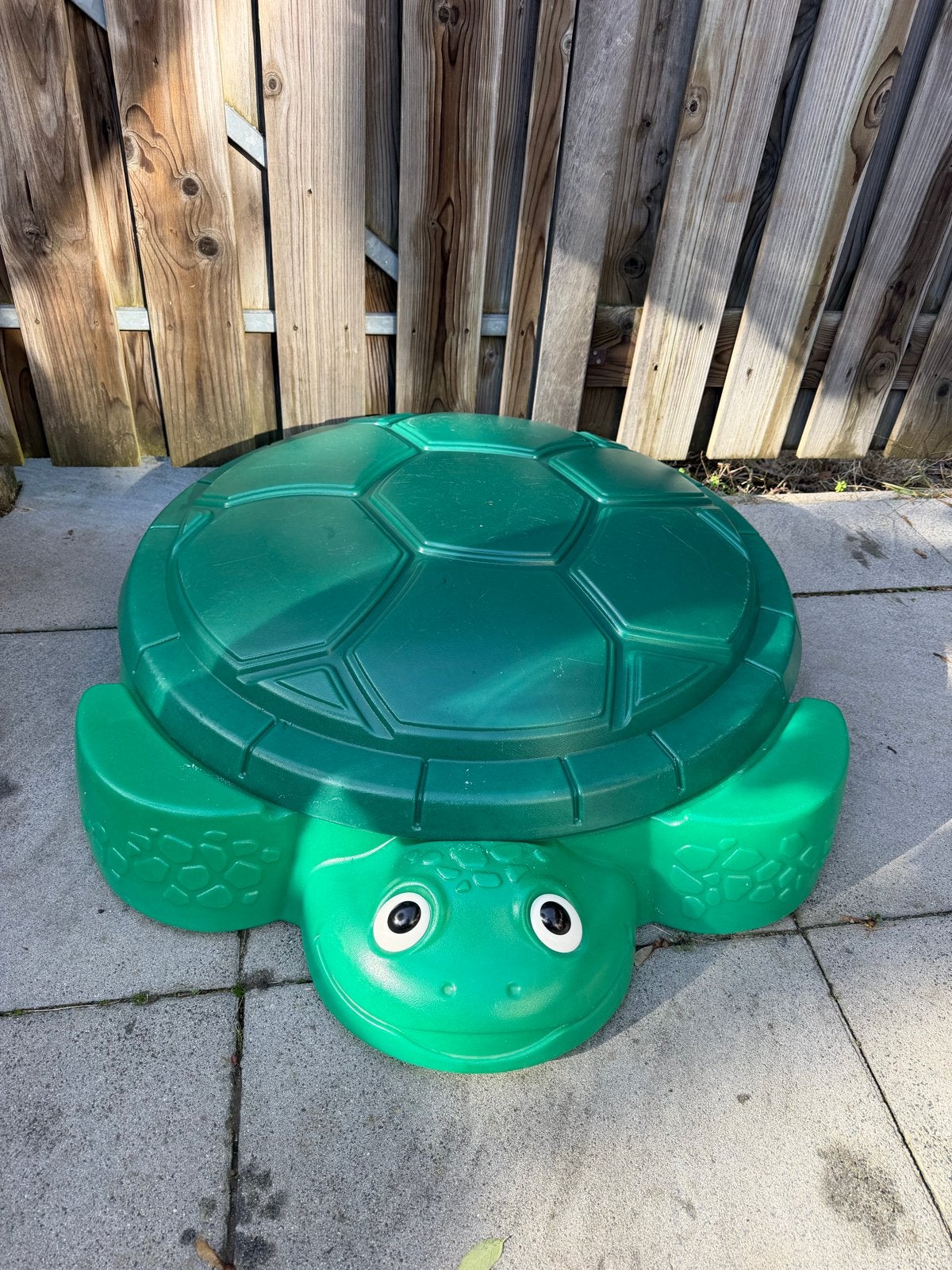 Little Tikes Schildpad zandbak (incl. zak zand 25kg), Ophalen, Gebruikt