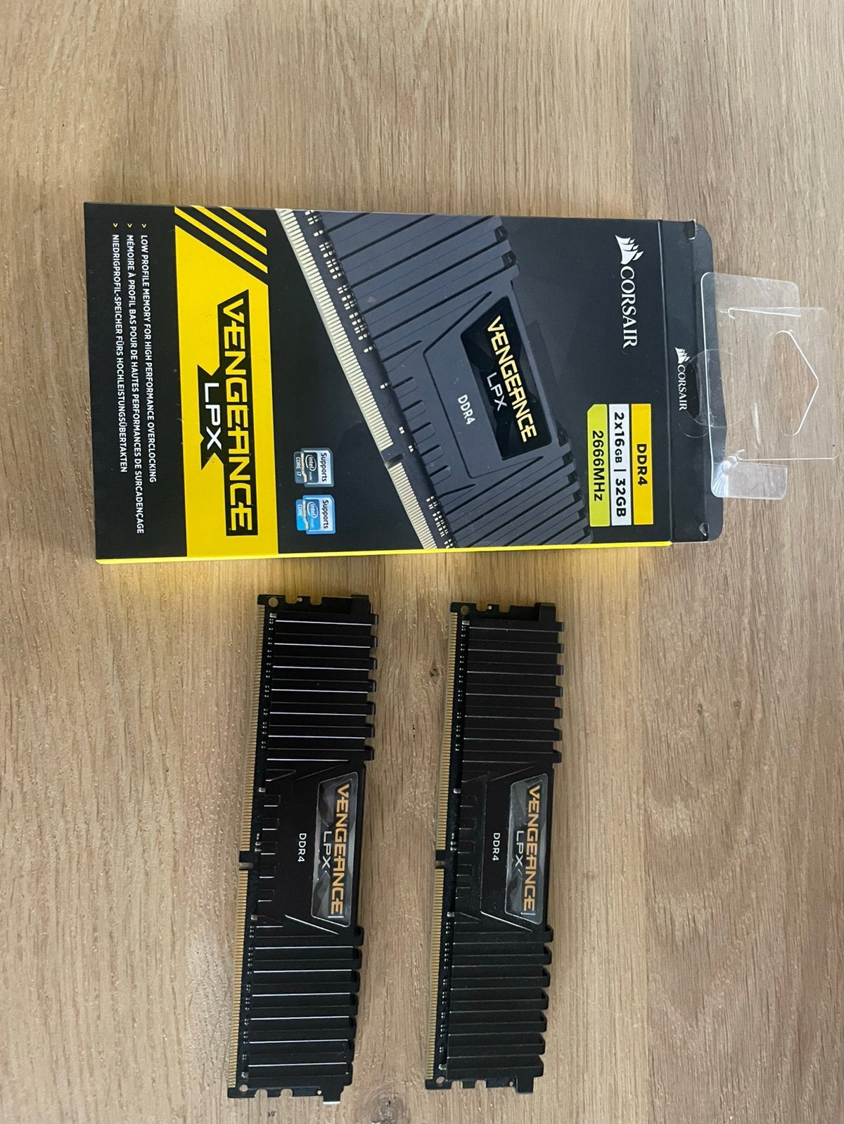 Corsair Vengeance LPX DDR4 RAM - 2x 16GB (32GB totaal), Ophalen, Gebruikt, 32 GB, Server