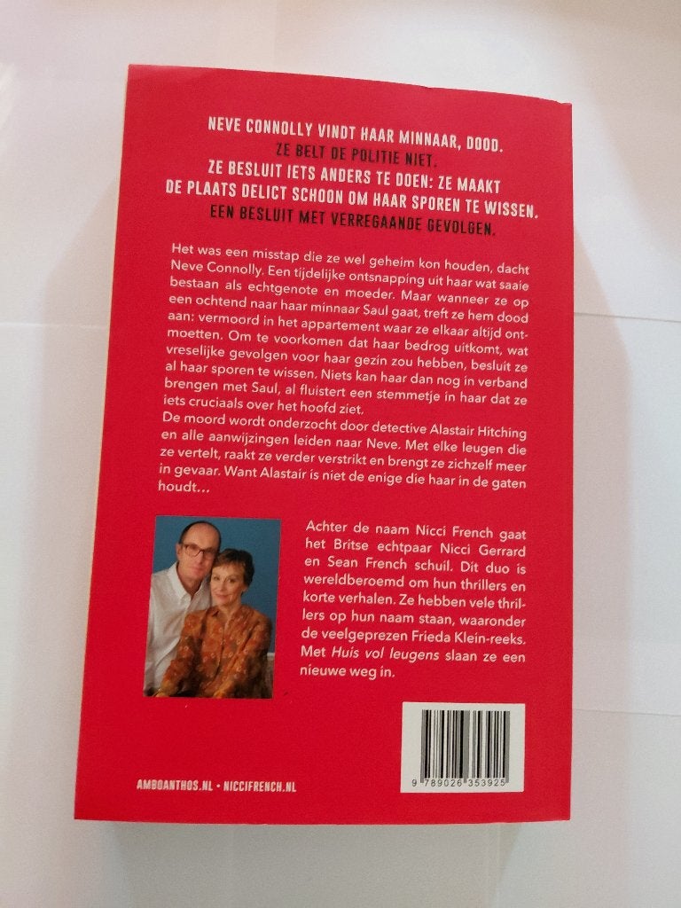 Huis vol leugens, Ophalen of Verzenden, Zo goed als nieuw, Nicci French, Nederland