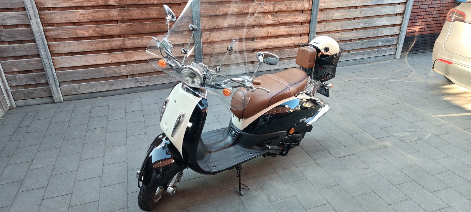 Grande Retro Scooter - Zwart/Crème met Windscherm, Ophalen, Gebruikt, Overige typen, Overige merken