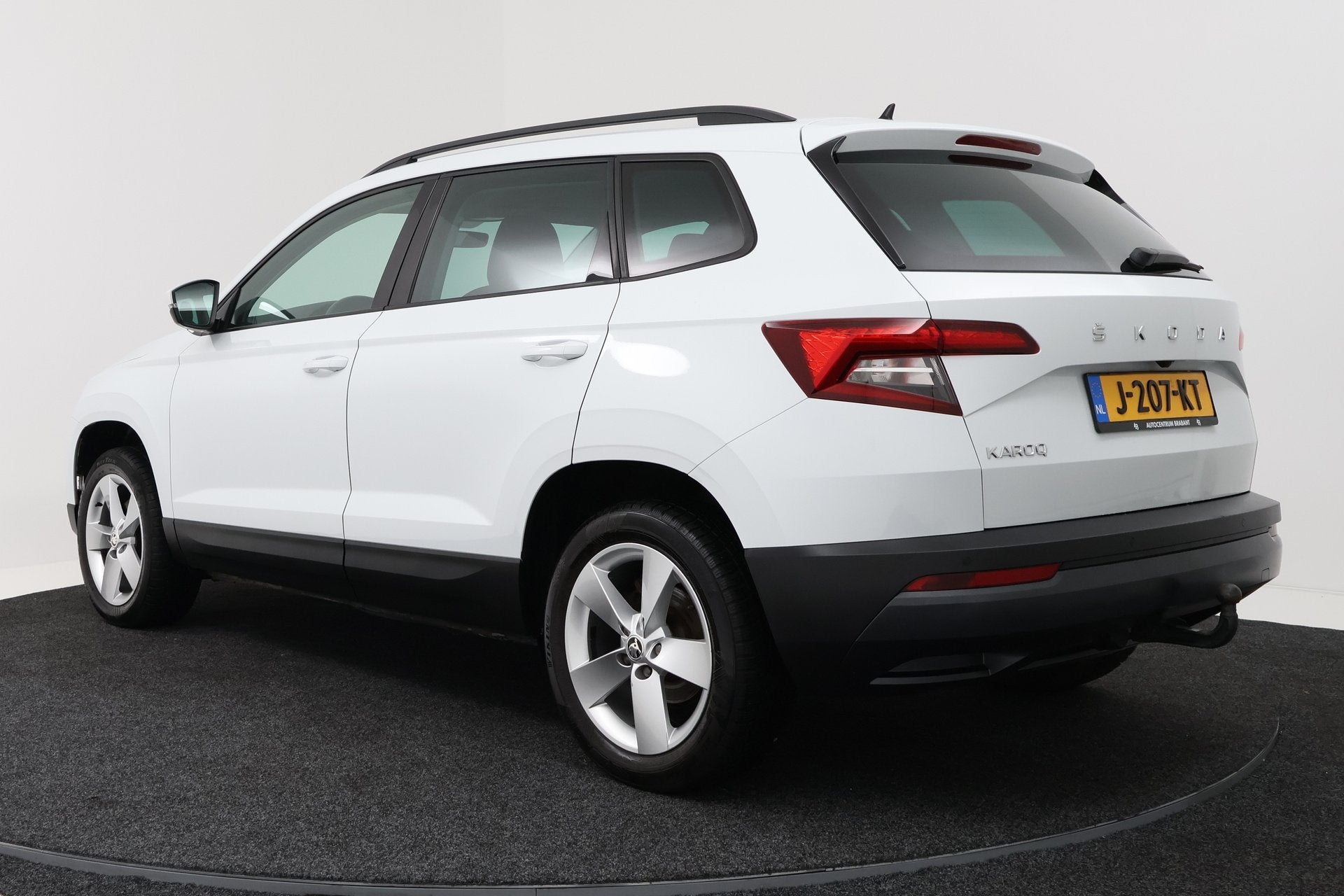 Skoda Karoq 1.5 TSI ACT Style (TREKHAAK, CAMERA, NAVIGATIE C, Auto's, Voorwielaandrijving, Stof, 4 cilinders, 150 pk