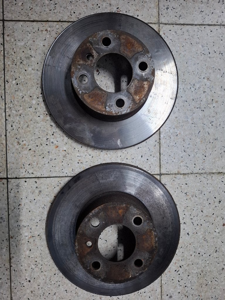 BMW 2002 / E21 geventileerde remschijven, Ophalen of Verzenden, Gebruikt, BMW