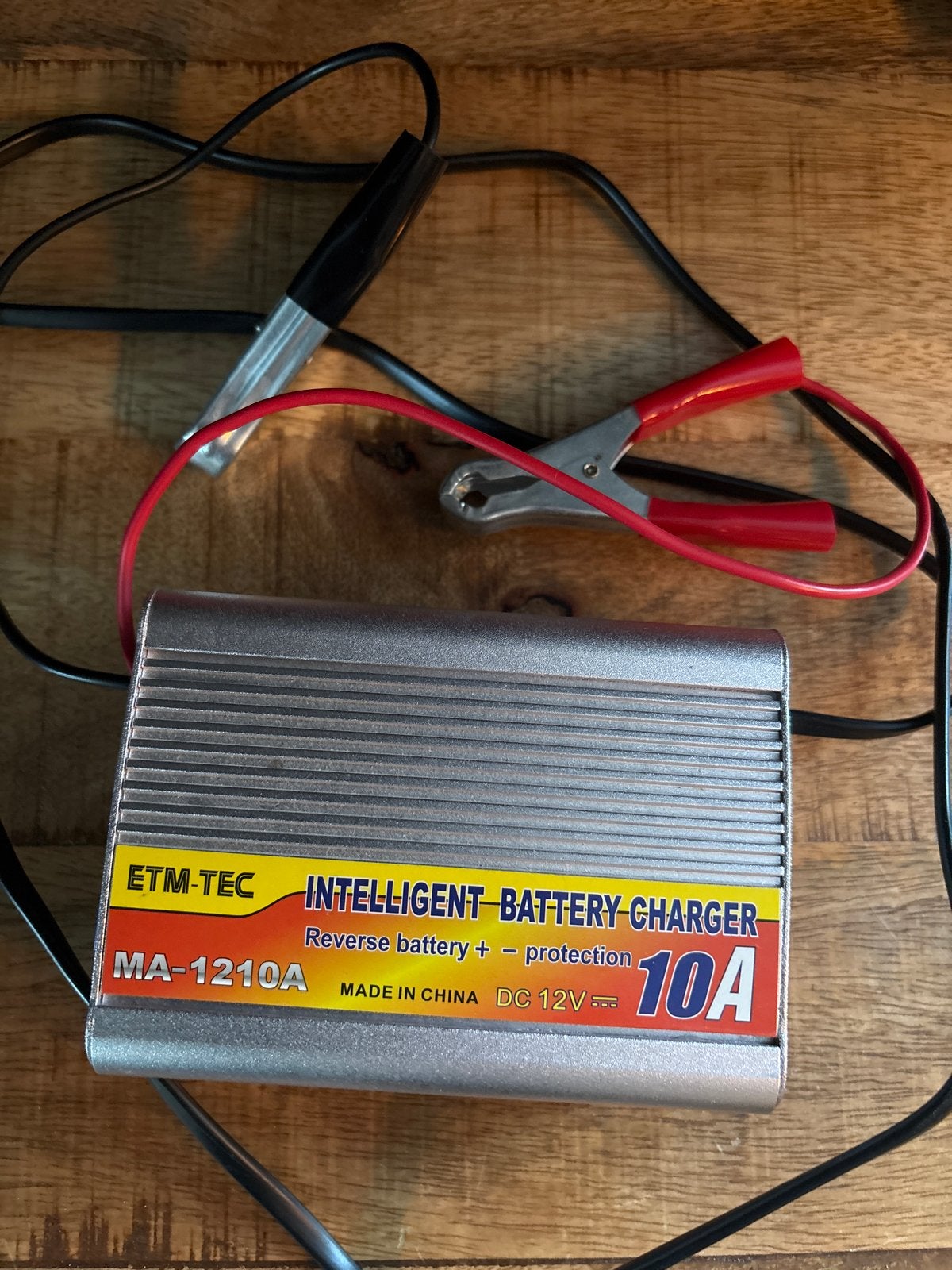 Acculader 12V 10A, Ophalen of Verzenden, Gebruikt